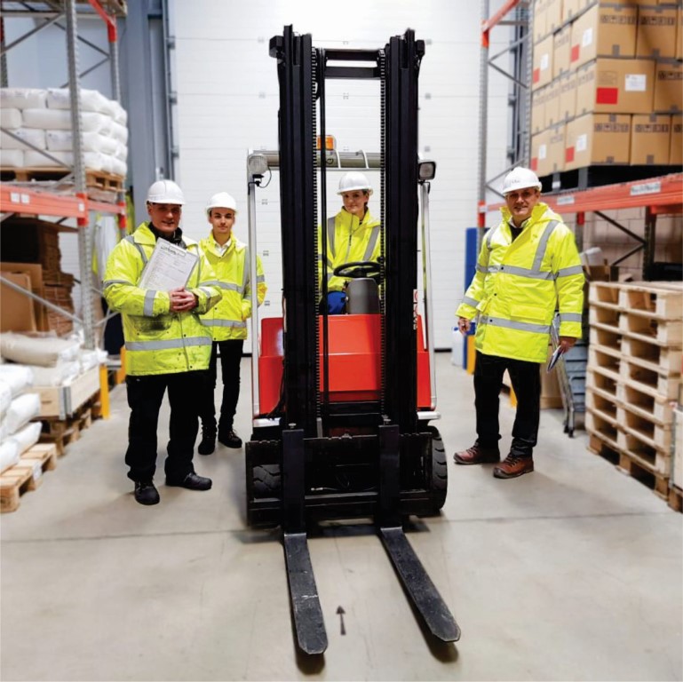 teoretična in praktična usposabljanja